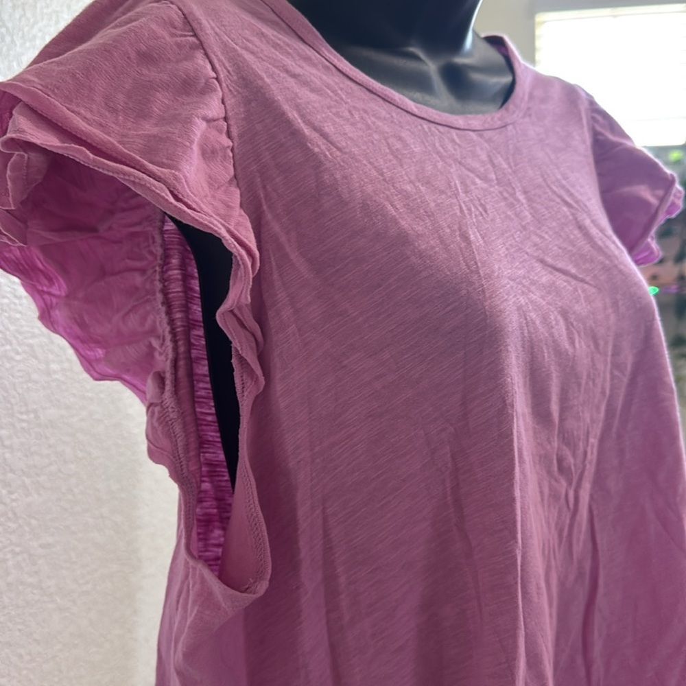 DKNY Jeans Fuchsia Short Sleeve Ruffle Blouse – Size XL – New with Tags - Picture 3 of 7